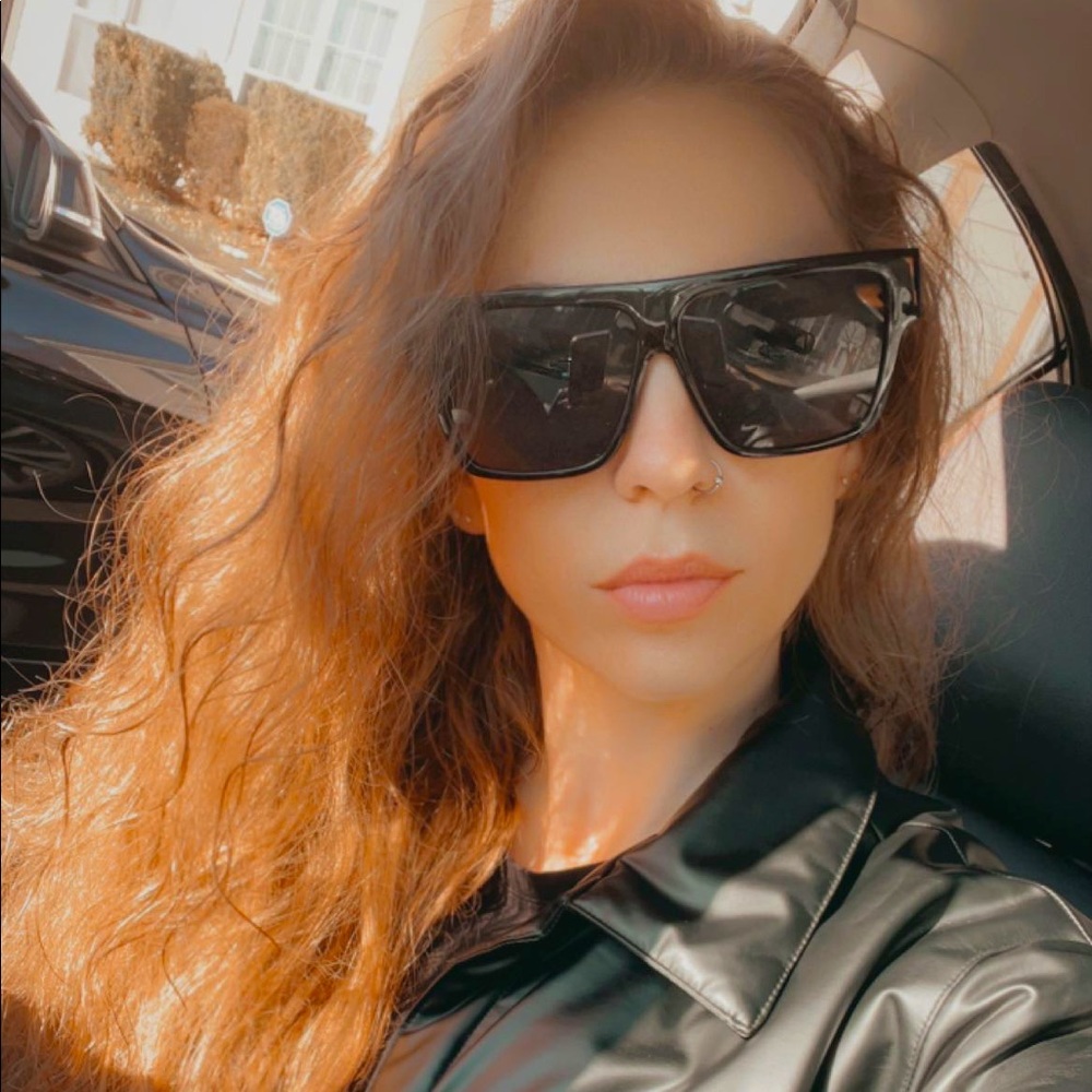 Meet your Posher, Rae